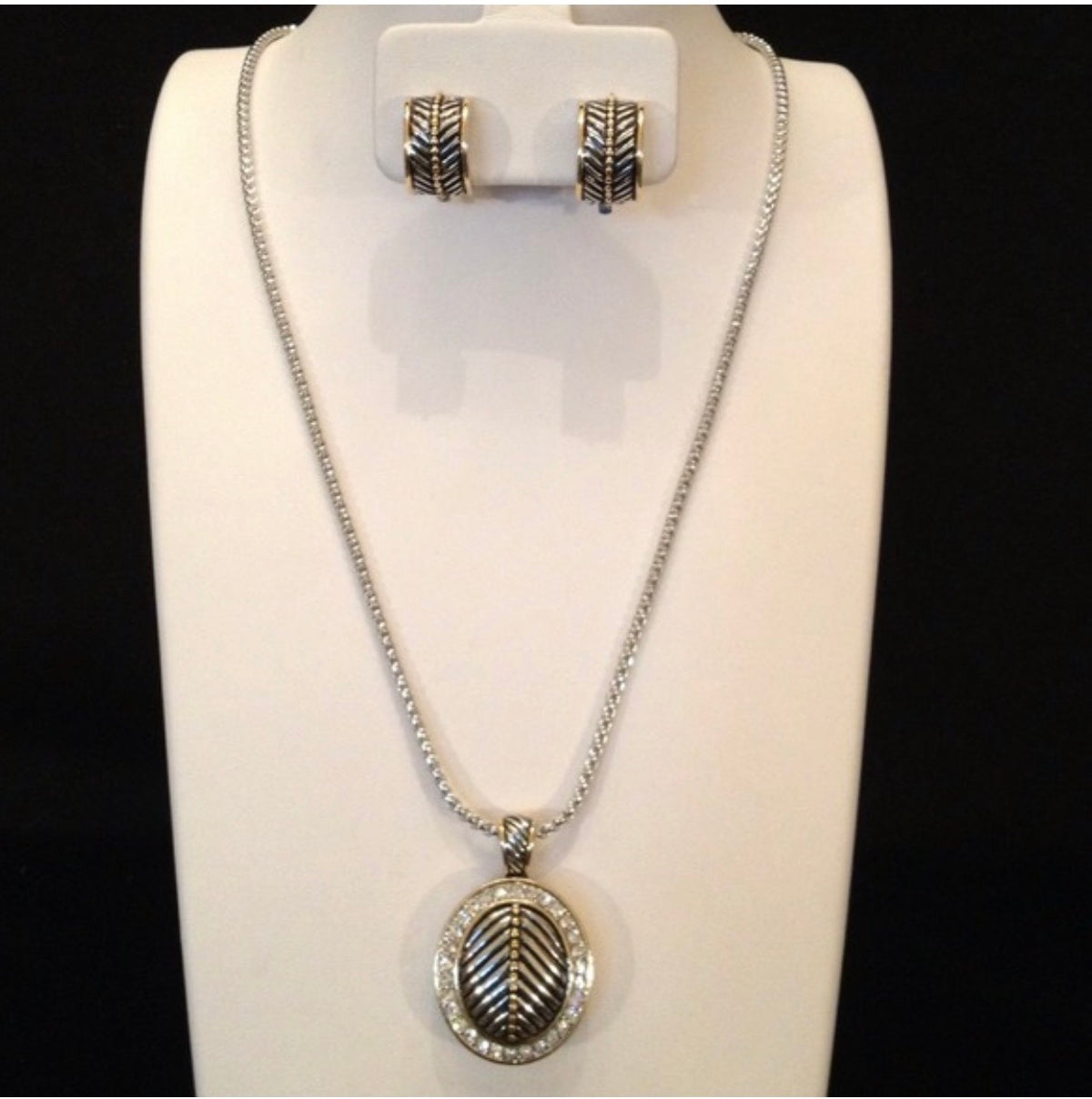 Elliptical Pendant