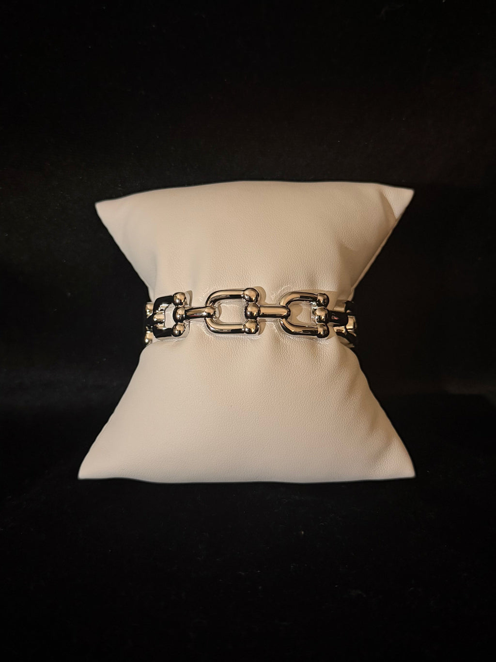 The Luxe Bangle (Silver)