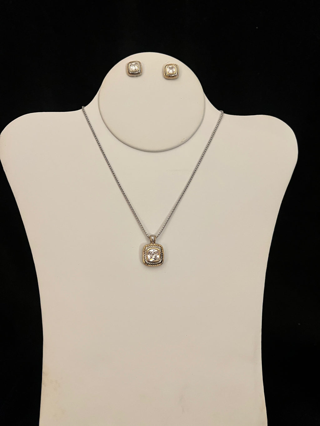 Necklace Pendant Set