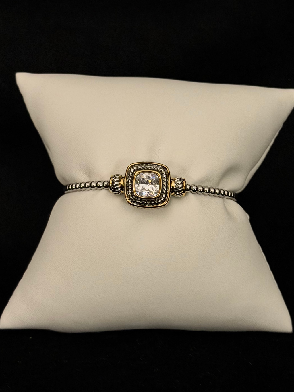 Exquisite Square Pendant Bracelet
