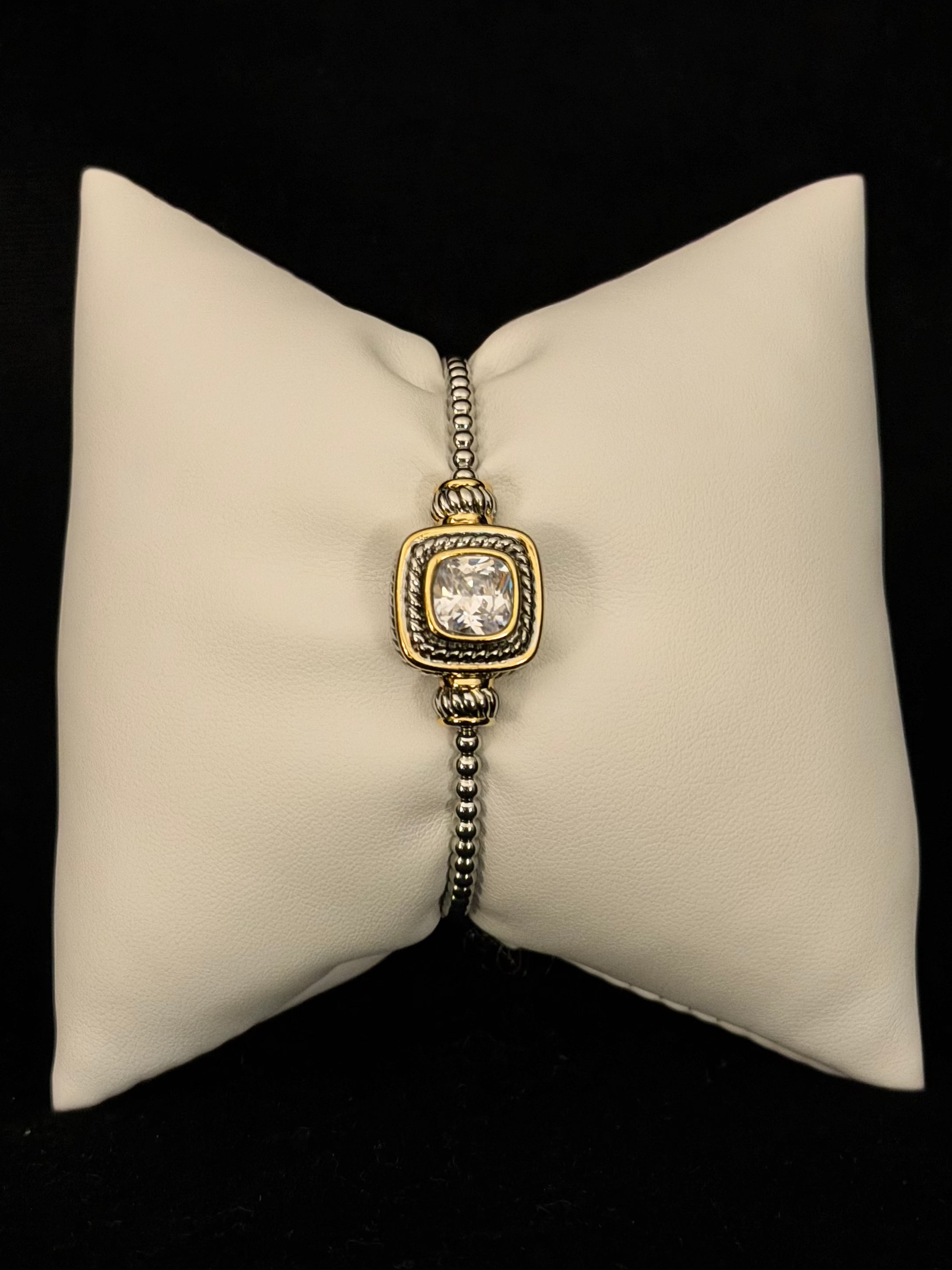 Exquisite Square Pendant Bracelet