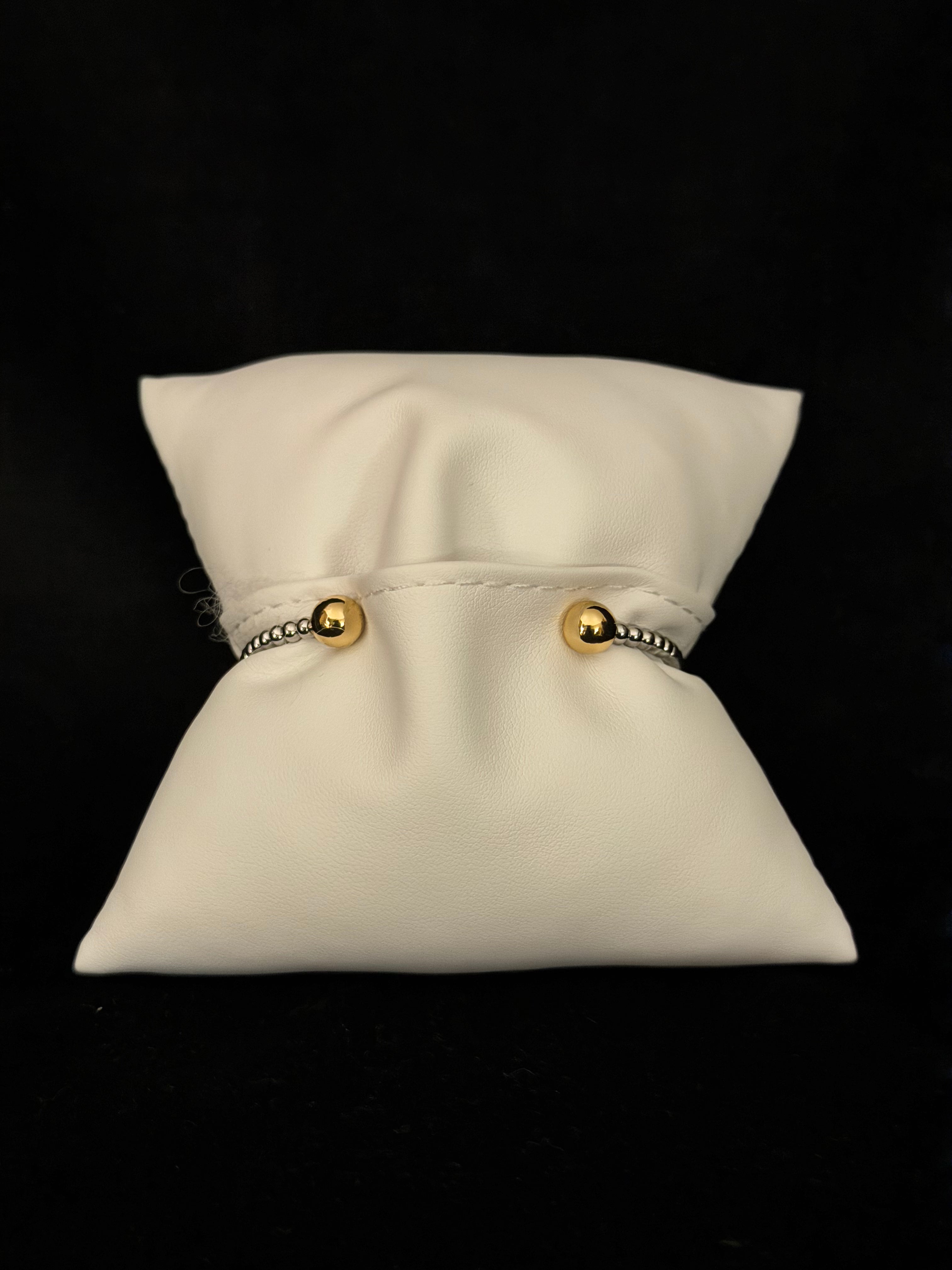 Exquisite Square Pendant Bracelet