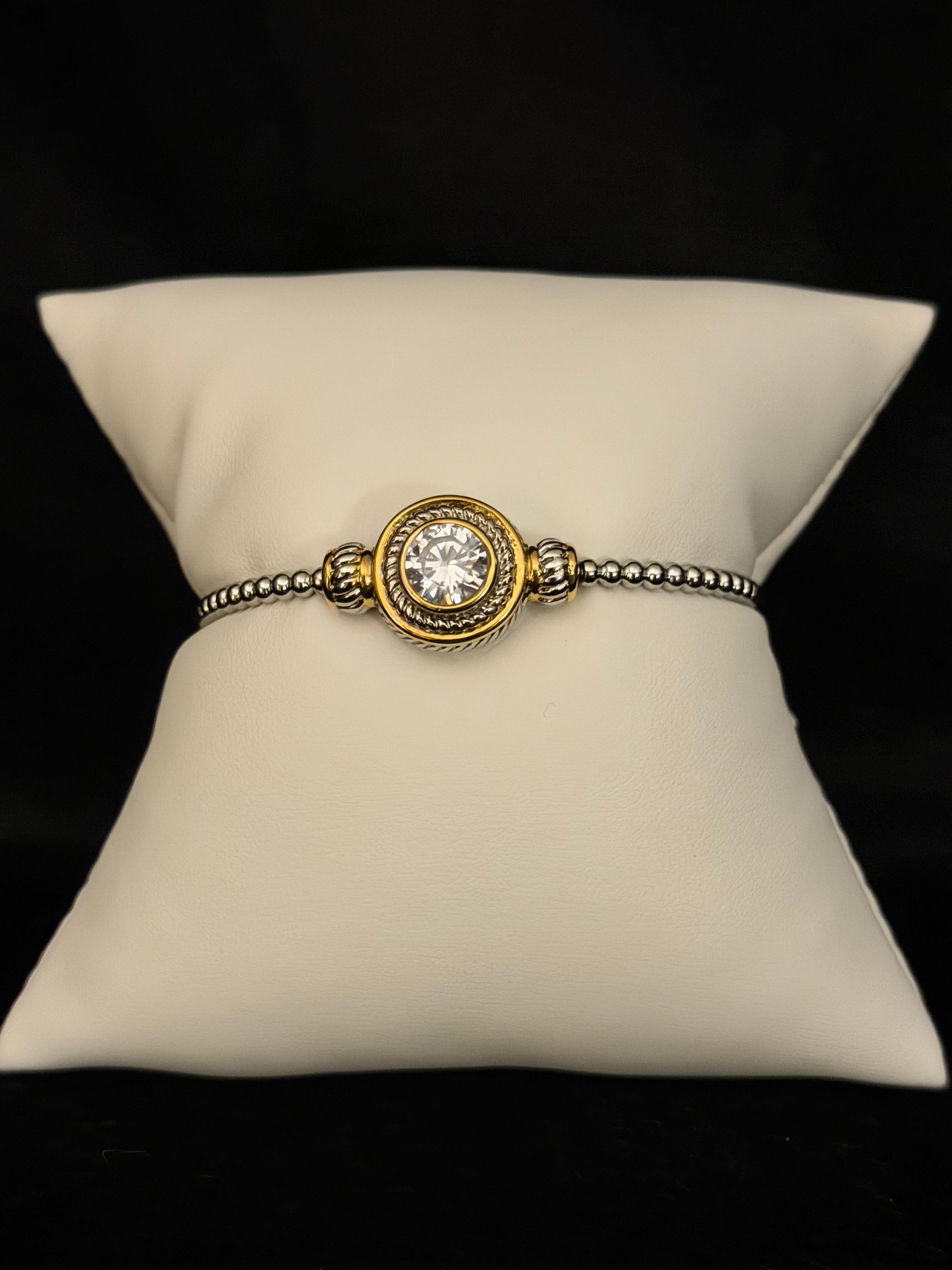 Exquisite Circle Bracelet