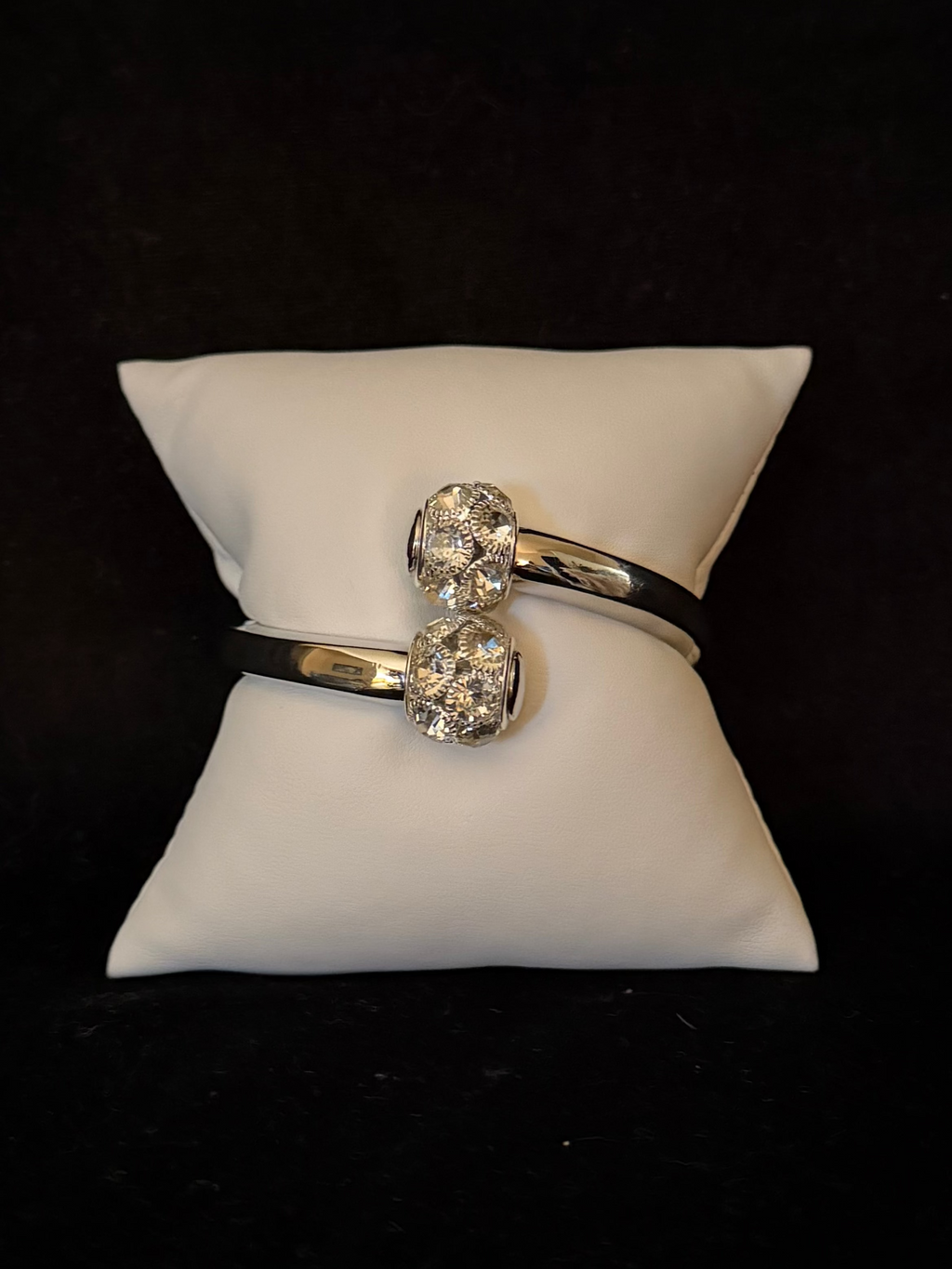 Kiss-lock Bangle (Silver)